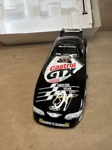 ACTION RACING JOHN FORCE DRIVER DEL AÑO 1996 MUSTANG FUNNY CAR 1:24 L.E. - Imagen 1 de 18