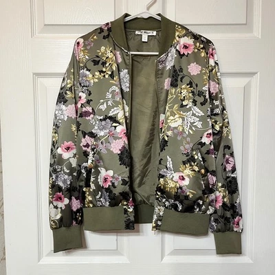 Say What 女式 M 码轰炸机夹克绿色花卉缎面拉链长袖 — 第 1/4 张图片