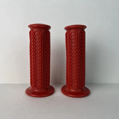 OLD SCHOOL BMX GRIPS WINNERS CIRCLE RED 4-1/4" LONG 7/8" I.D. O.G.K 79-5 VINTAGE - Image 1 of 4