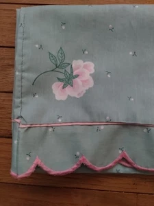 2er Set Vintage Kissenbezüge gewellter Rand Rosenknospe Blumendruck 30" x 20" 1980er - Bild 1 von 10