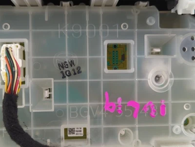 Cuadro de instrumentos velocímetro Mazda 2012-2013 3 medidores M030M Foto 1 de 4