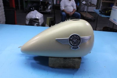 1461 14 HARLEY-DAVIDSON SOFTAIL FAT BOY FUEL CELL PETROL RESERVOIR GAS TANK - Image 1 of 4