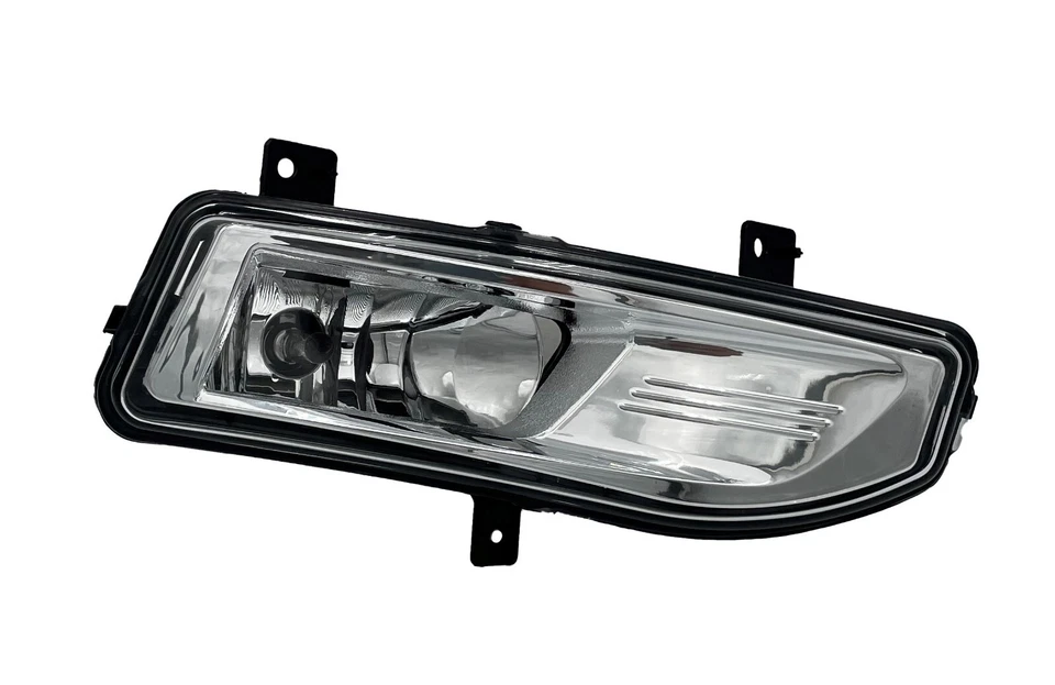 ПРОТИВОТУМАННАЯ ФАРА ДЛЯ ПРАВОСТОРОННЕГО БАМПЕРА СО СТОРОНЫ ПАССАЖИРА NISSAN SENTRA FRONTIER 20–23 ГОДОВ ВЫПУСКА - Изображение 1 из 4