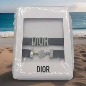 Pulsera ajustable DIOR Trébol Tono Plateado Cuero Azul Oscuro Christian Dior NUEVO - Imagen 1 de 2