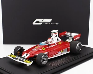 GP Replicas FERRARI F1 312T WINNER USA GP con figurina 1976 REGAZZONI LE500 1/18 - Foto 1 di 5