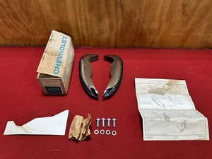 NOS 1970-1972 CHEVROLET MONTE CARLO REAR BUMPER GUARDS GM 993827 70-72 - Picture 1 of 6