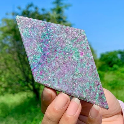 118G Natural Blue Sapphire And Ruby Rhomb Fluorescence Effect Reiki Healing - Image 1 of 4