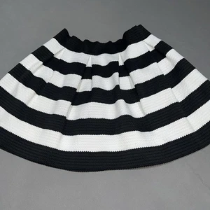 NWOT Express Elastic Waist Pleated Mini Skirt Women’s L Striped Black/White-4395 - Picture 1 of 11
