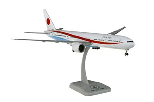 Hogan Wings 10604, Boeing 777-300ER 80-1111, JASDF, 1:200 - Picture 1 of 12