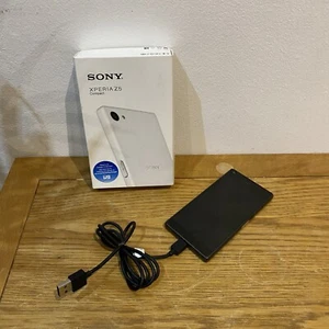 Sony Xperia Z5 Compact (E5823) Grey 4.6" 32GB 23MP 4G - Picture 1 of 5