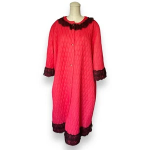 Abito vintage anni '50 Paulette rosso trapuntato loungewear nero pizzo taglia 16 cappotto casa - Foto 1 di 8