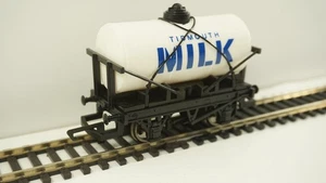 Hornby OO Gauge Tidmouth Milk Tank Wagon – Thomas & Friends Range - Picture 1 of 4