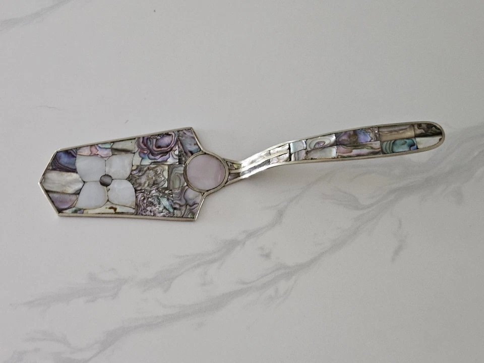 Servidor de Pasteles de Plata Alpaca México De Colección - Incrustación de Concha de Abulón - Mediados de Siglo  Foto 1 de 4