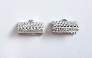 200 cuentas de prensado de tapa de extremo de cinta plateadas de 13 mm para cordón, cuero, cinta, etc. - Imagen 1 de 4