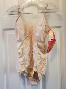 NEW Vtg Body Shaper By Subtract, Size 40C - Foto 1 di 4