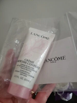 Lancome Creme Mousse Confort foam for Dry & sensitive skin Deluxe Size 2.0oz - Image 1 of 4