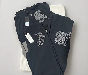 Nuova con etichette BCBG Max Azria tuta nera floreale Y2K stile succoso set lounge L - Foto 1 di 24