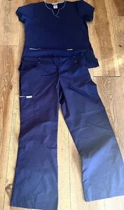 Cherokee Infinity Men’s Scrub Set V-Neck Pocket Top & Fly Front Straight Pant - Picture 1 of 3