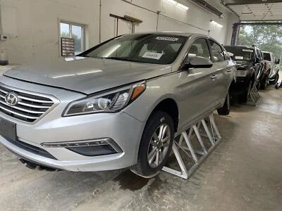 Módulo de control de carrocería usado se adapta a: Hyundai Sonata 2015 control de carrocería BCM tablero central Foto 1 de 4