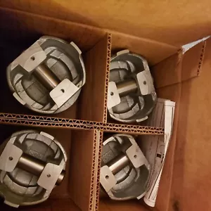 Silvolite Piston Set 1197.STD; 96.00mm Bore -2.5cc Flat Top for Ford 2.3L 4cyl - Picture 1 of 6