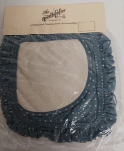 NEW The Needlecrafter Calico Hot Mitt Pot Holder Blue and White Cross Stitch - Picture 1 of 3