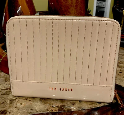 Funda Tablet iPad Ted Baker Rosa Claro Charol Foto 1 de 4