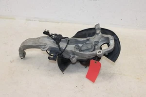 Infiniti Q60 2017-2022 tracción trasera nudillo delantero derecho/husillo OEM MY119 - Imagen 1 de 11