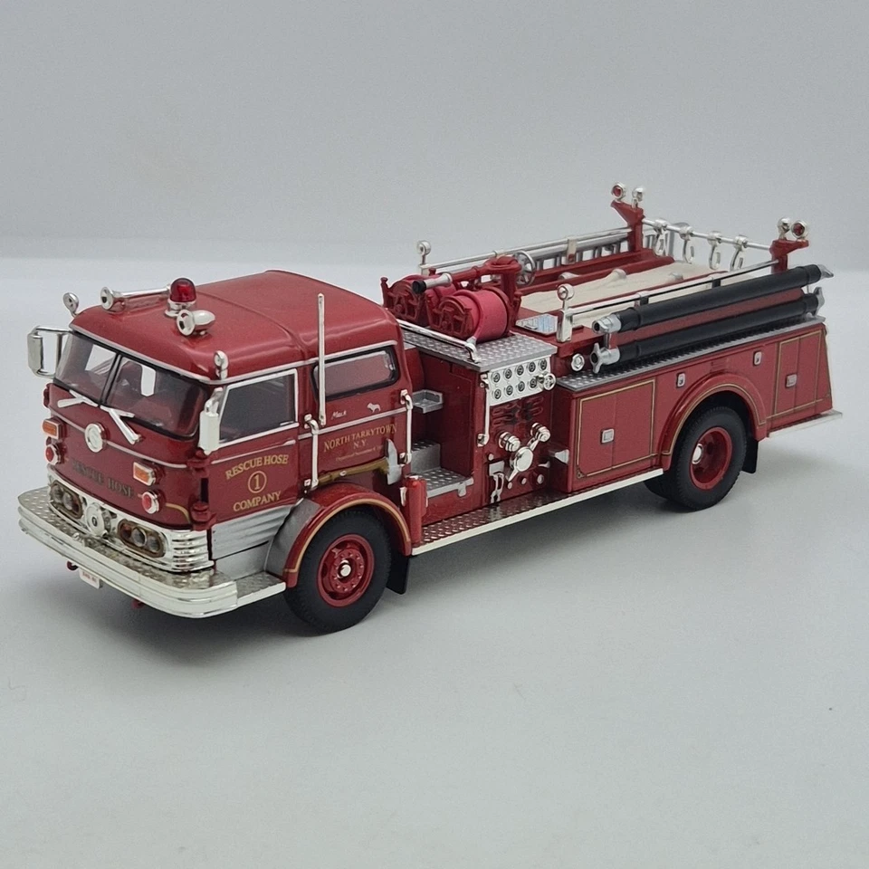 Signature Models 1960 Mack C Fire Pumper 1:50 Scale Model Truck - Image 1 of 4