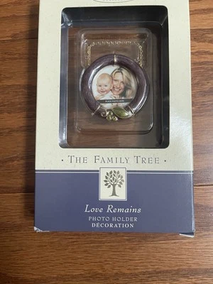 Ornamento Hallmark The Family Tree Love Remains Cloisonné porta-foto 2004 - Imagem 1 de 4