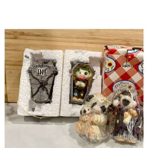 Mary's Moo Moos Halloween Figurines Lot of 3 - Mummy - Vampire - Frankensteer  - Picture 1 of 13