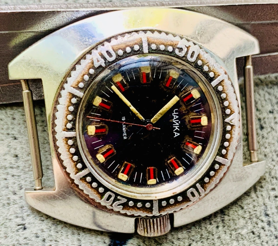 Reloj Coleccionable Chaika 19 Joyas Anfibia RRR Uglich Hecho en URSS/Chayka Diver Foto 1 de 4