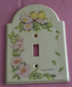 Hallmark MARJOLEIN BASTIN Porcelana Luz Interruptor Placa Cubierta PASTEL FLORALES PÁJAROS - Imagen 1 de 5