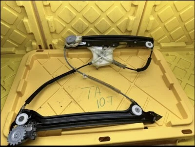 2012-2018 宝马 GRAN COUPE 640I 650I 后乘客侧窗调节器电机 — 第 1/4 张图片