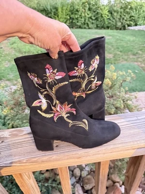 Maypol X ANTHROPOLOGIE Bordado Gamuza BOTAS TALLA 10 10.5 Floral Abeja Tobillo  Foto 1 de 4