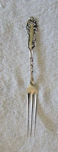 Old English Towle Sterling Silver 3-Tine Strawberry Berry Fork - Picture 1 of 3