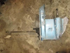 Evinrude 70hp 2 stroke outboard 20 inch lower unit - Picture 1 of 6