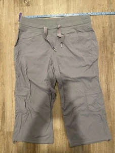 Lululemon Studio•Camp Crop Pants Womens•Fossil -Light Grey•Size 8 - Picture 1 of 6