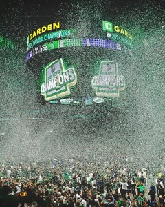 Boston Celtics 2024 Finales NBA Ganar Estadio TD Jardín 8x10 NBA Baloncesto Foto - Imagen 1 de 1