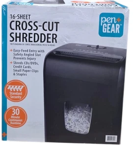 Trituradora de tarjetas de crédito de papel con ruedas corte transversal Pen+Gear C227-B de 16 hojas - Imagen 1 de 5