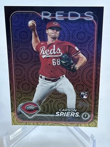 2024 Topps Series 2 - Carson Spiers #365 Holiday Parallel (RC) Reds - Picture 1 of 2