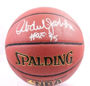 Kareem Abdul-Jabbar Autographed Spalding NBA Basketball w/HOF - Beckett W Holo - Picture 1 of 11