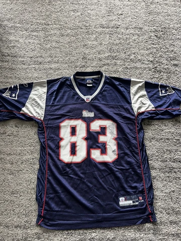 READ B4 PURCHASE NEW ENGLAND PATRIOTS #83 WES WELKER JERSEY SIZE LARGE Cover