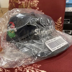 2024 Supreme x New Era x Grinch Fitted Cap - Size 7 1/4 NAVY - Picture 1 of 6