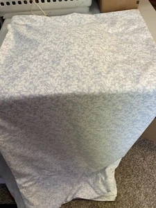 Charisma Queen Flat Sheet Light Blue Back Ground With White Leaves - Picture 1 of 3