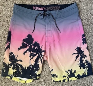 Pantalones cortos de tabla Old Navy California para hombre talla 34 coloridos tropicales palmeras - Imagen 1 de 6