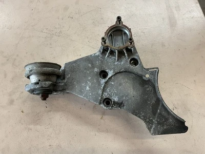 00-03 Audi A8 D2 S8 4.2 V8 OEM Water Pump Mount Bracket 077121235A b55a - Image 1 of 4