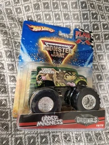 NEW Hot Wheels Monster Jam Udder Madness Flag Series #16/75 C - Picture 1 of 2