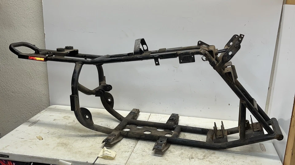 2001 Polaris Scrambler 90 OEM Frame 0450744 AP117 — 第 1/4 张图片