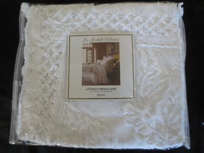 2 NIP La Rochelle Collection ANTIQUE MEDALLION WHITE PILLOW SHAMS--20" x 26" ea. - Image 1 of 4