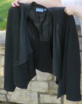 CHAQUETA BLAZER ESTILO ESMOQUIN DELANTERO ABIERTO NEGRO SIMPLE VERA WANG, TALLA XL Foto 1 de 4